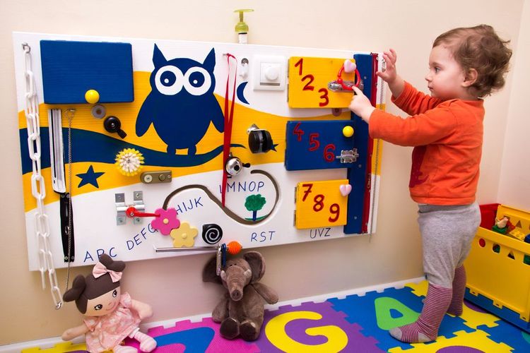 Montessori hračky pro rozvoj dětí