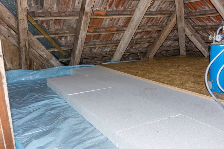 Zateplení podlahy podkroví polystyrenem