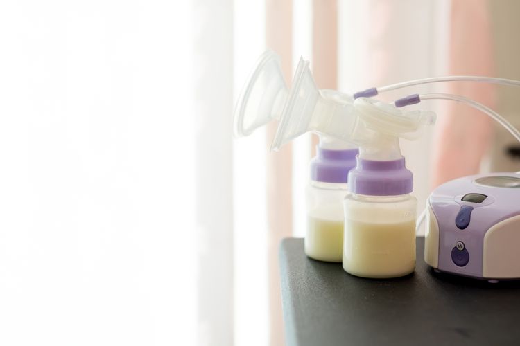 Elektronická odsávačka mléka pro maminky