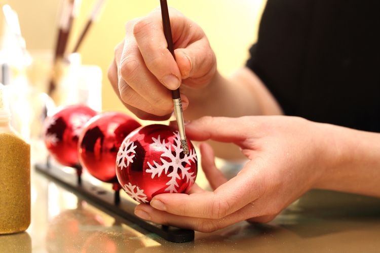 Ručně malované vánoční skleněné koule