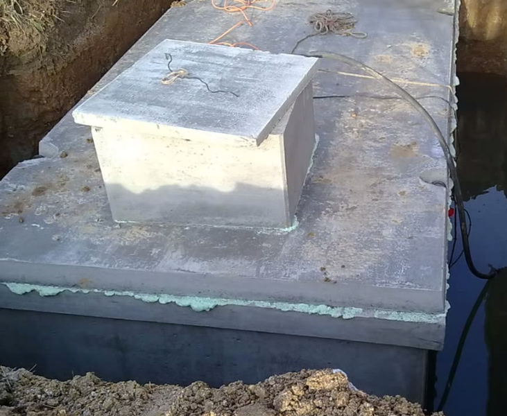 Osazená betonová žumpa