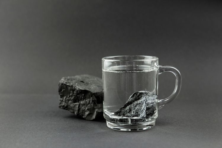 Šungit - minerál na čištění vody