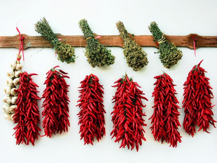 Dekorace z bylin a chilli