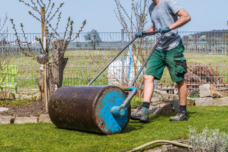 Válec na trávu – materiál