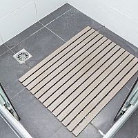Protiskluzové podložky do koupelny, vany a sprchovacího koutu vás ochrání před úrazem