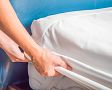 Nepromokavé chrániče matrací a podložky na matraci prodlouží jejich životnost