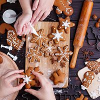 Vánoční vykrajovačky a formičky na 3D medovníky nebo čokoládu vykouzlí nejlepší vánoční pečivo