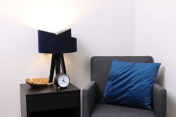 Designová stolní lampa Rijeka, modrá/zlatá