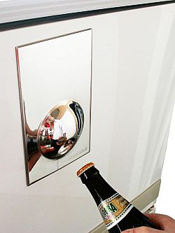 Magnetický otvírák na lednici SUCK UK Fridge Magnet, nerezový