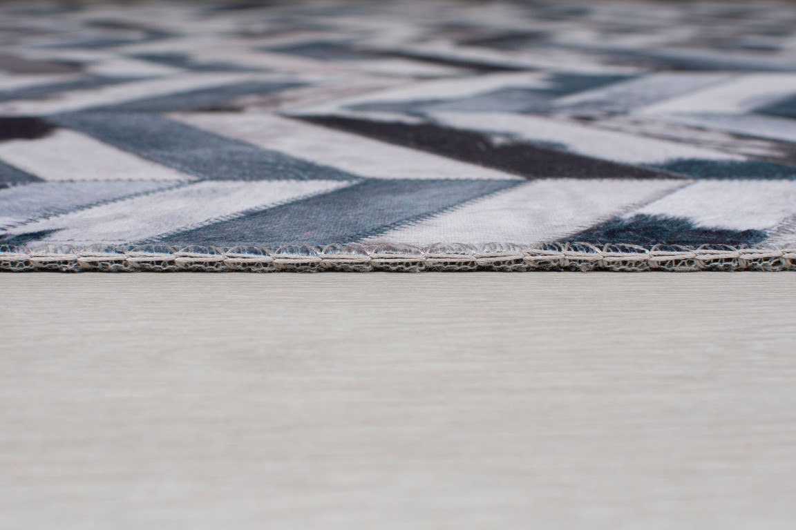 Kusový koberec Dakota Faux Hide Jesse Blue/Grey120x170 VeseleBydleni.cz