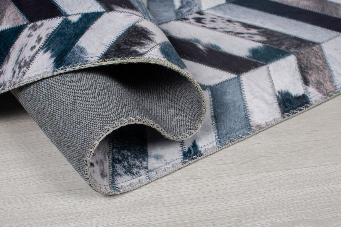 Kusový koberec Dakota Faux Hide Jesse Blue/Grey120x170 VeseleBydleni.cz